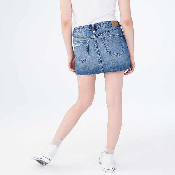 🚫SOLD 🚫   Aeropostale Distressed Raw Denim Skirt - Picture 5 of 10